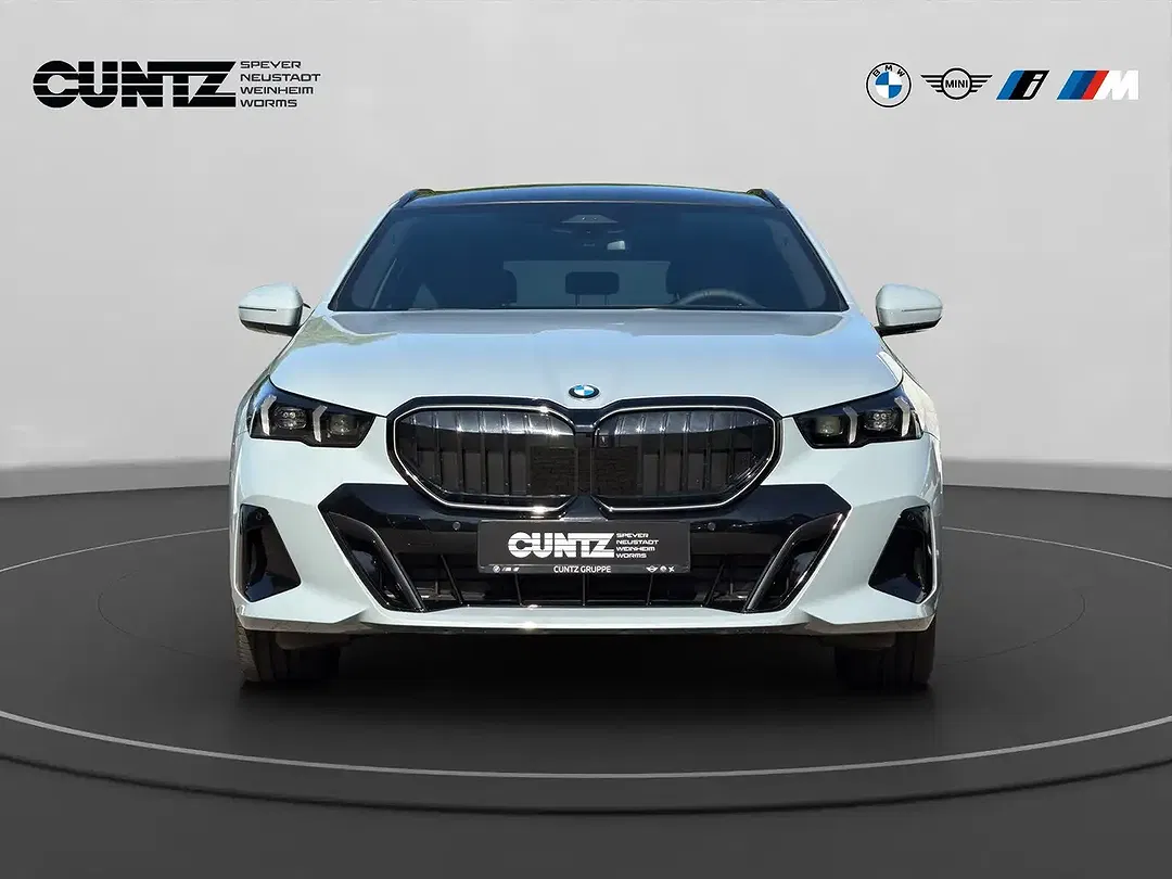 BMW 520 - Thumbnail 2