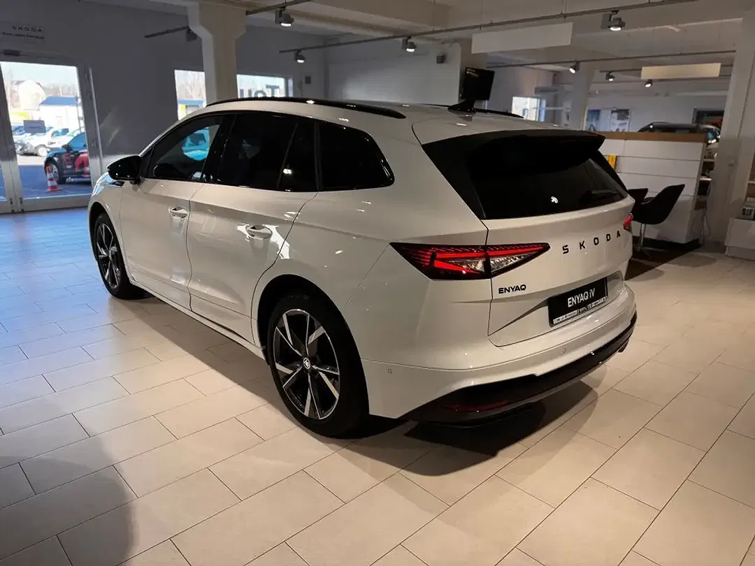 Skoda Enyaq - Thumbnail 10