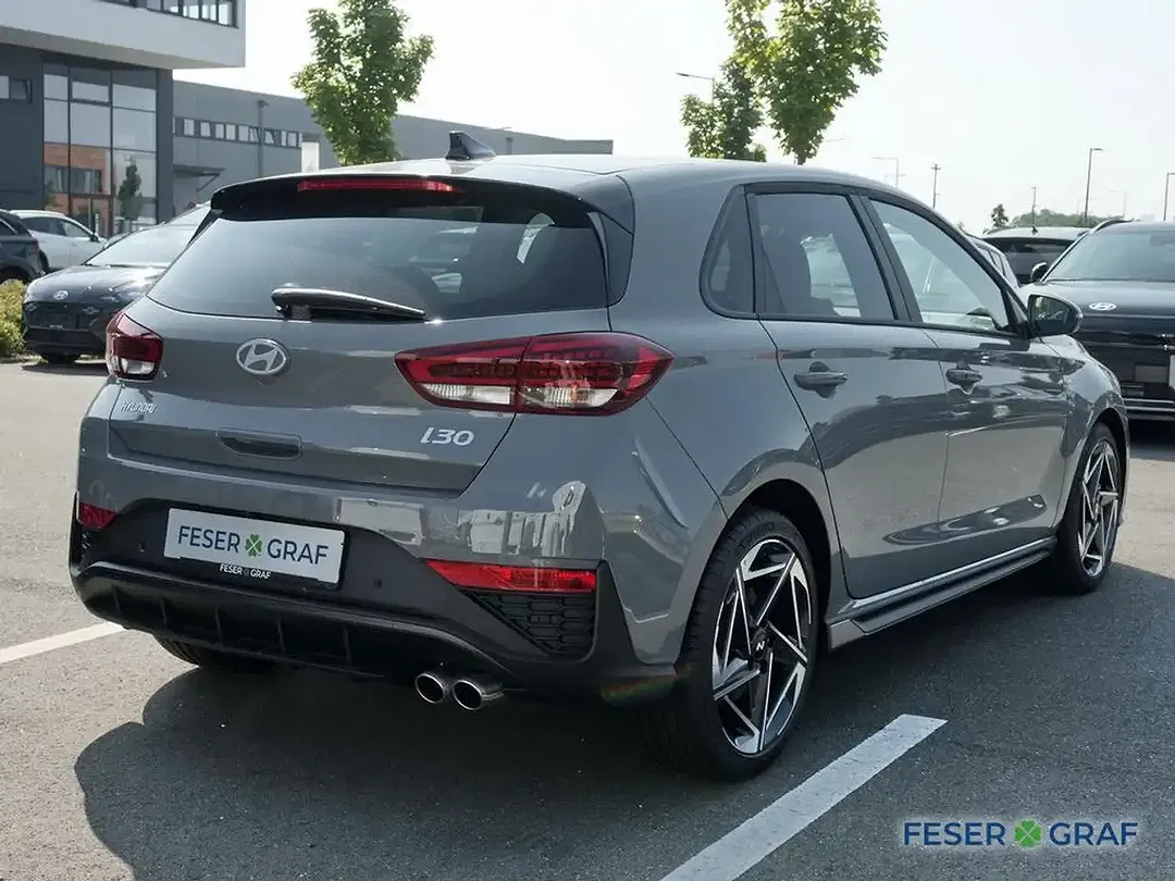 Hyundai i30 - Thumbnail 2
