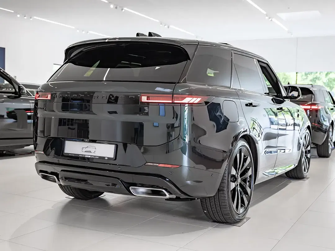 Land Rover Range Rover Sport - Thumbnail 1