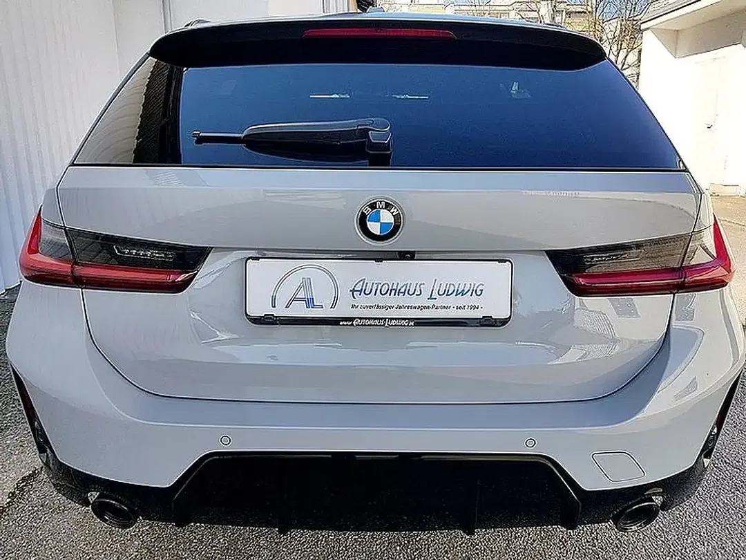 BMW 320 - Thumbnail 14