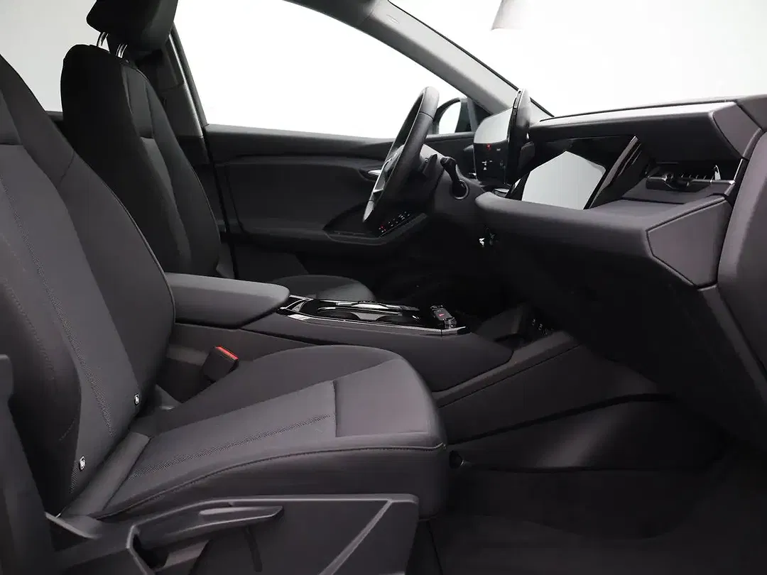 Audi Q6 e-tron - Thumbnail 13