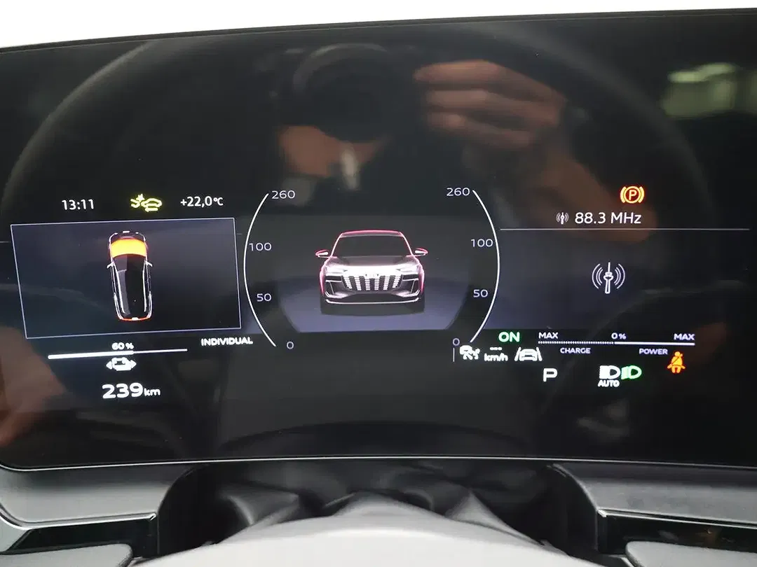 Audi Q6 e-tron - Thumbnail 14