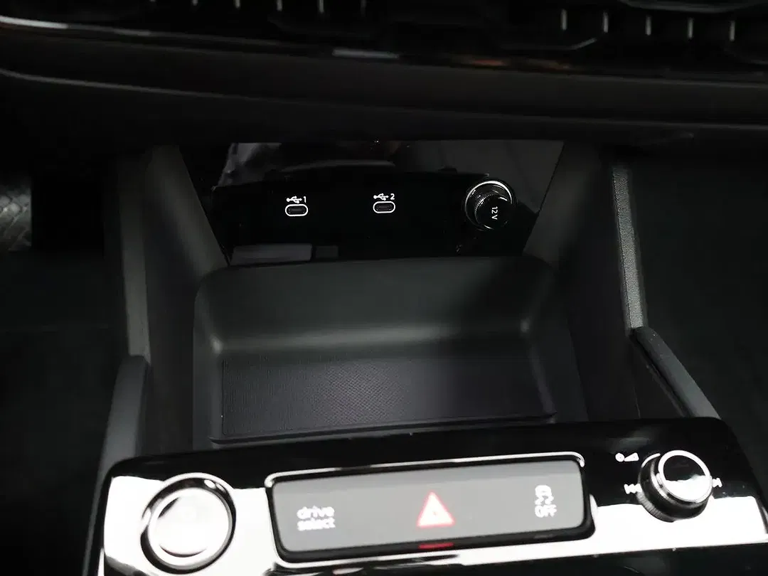 Audi Q6 e-tron - Thumbnail 8