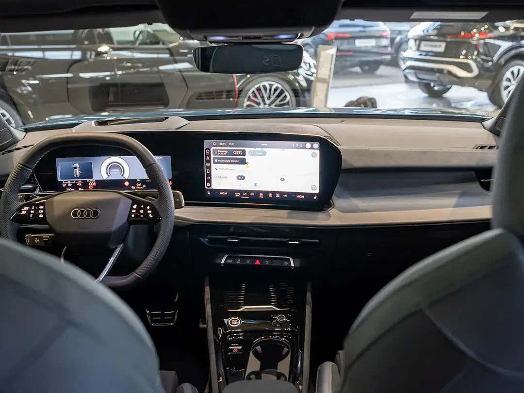 Audi Q3 - Thumbnail 7