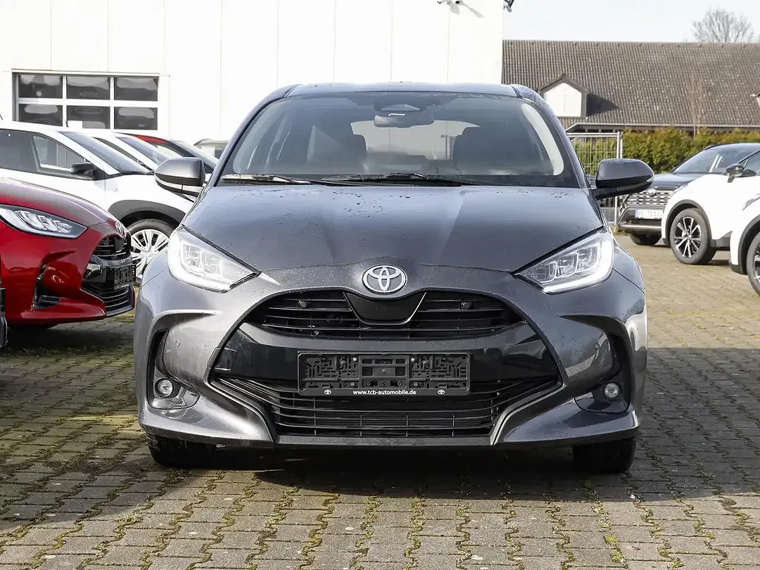 Toyota Yaris - Thumbnail 4