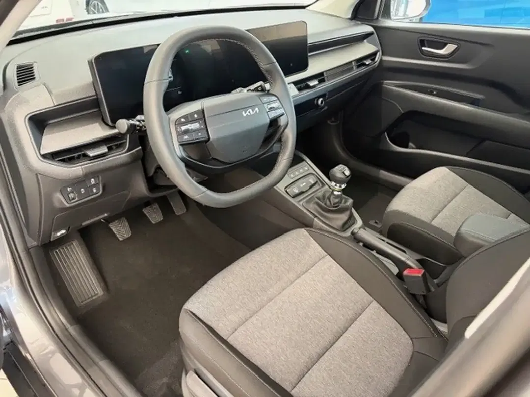 Kia Stonic - Thumbnail 11