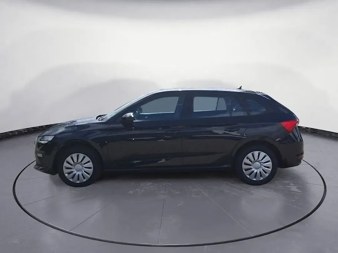 Skoda Scala - Thumbnail 2
