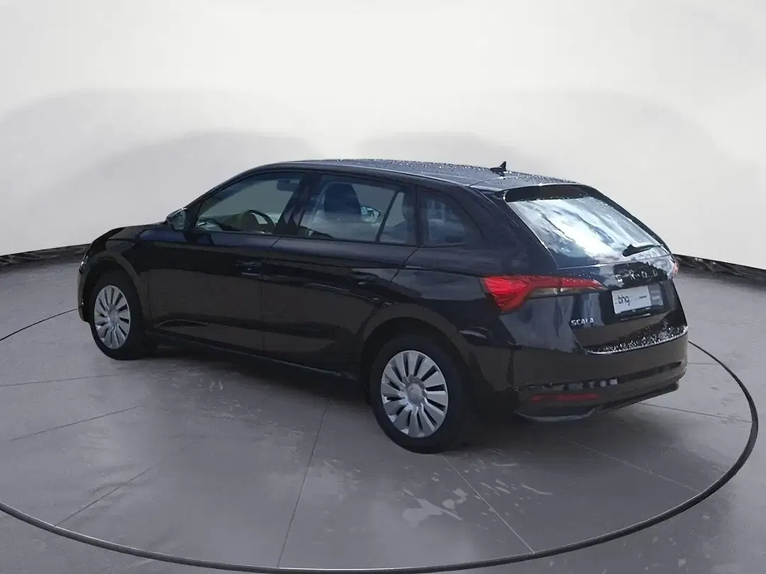 Skoda Scala - Thumbnail 3