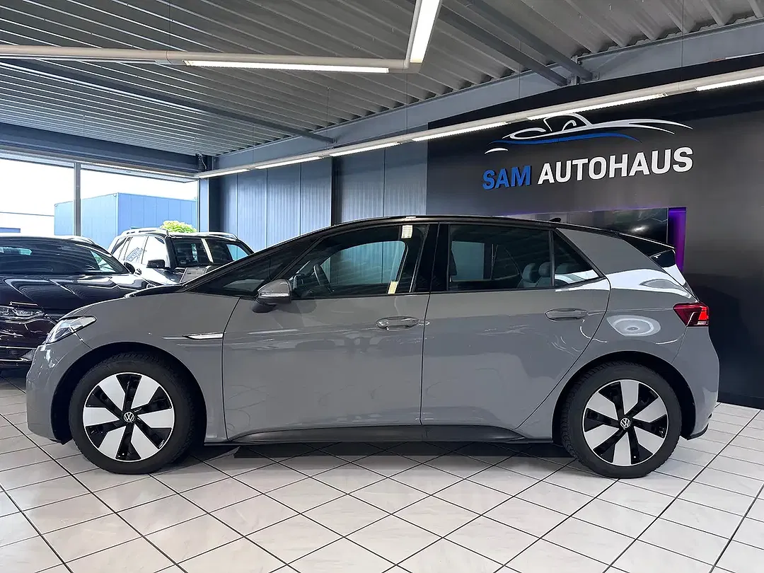 Volkswagen ID.3 - Thumbnail 2