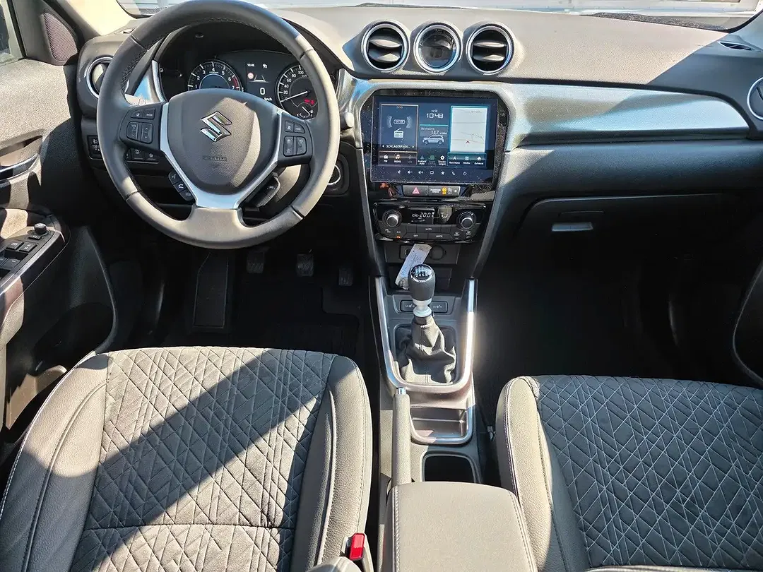Suzuki Vitara - Thumbnail 10