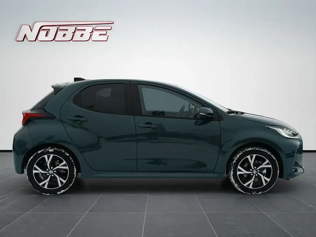 Toyota Yaris - Thumbnail 6