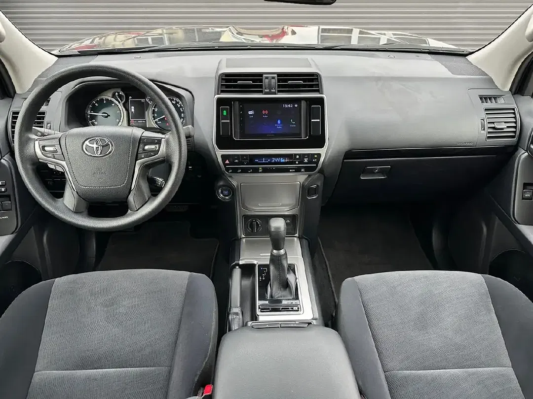 Toyota Land Cruiser - Thumbnail 5