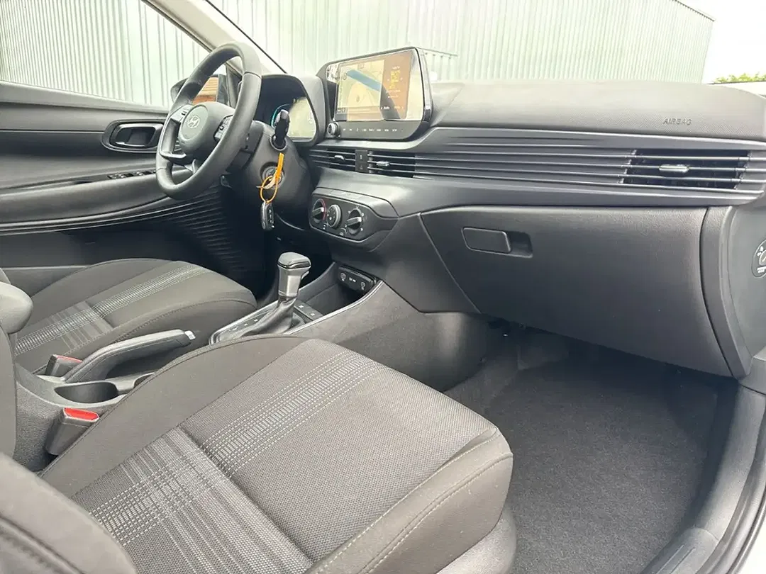Hyundai i20 - Thumbnail 10