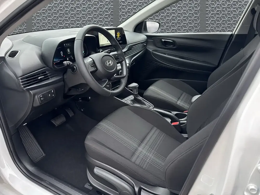 Hyundai i20 - Thumbnail 9