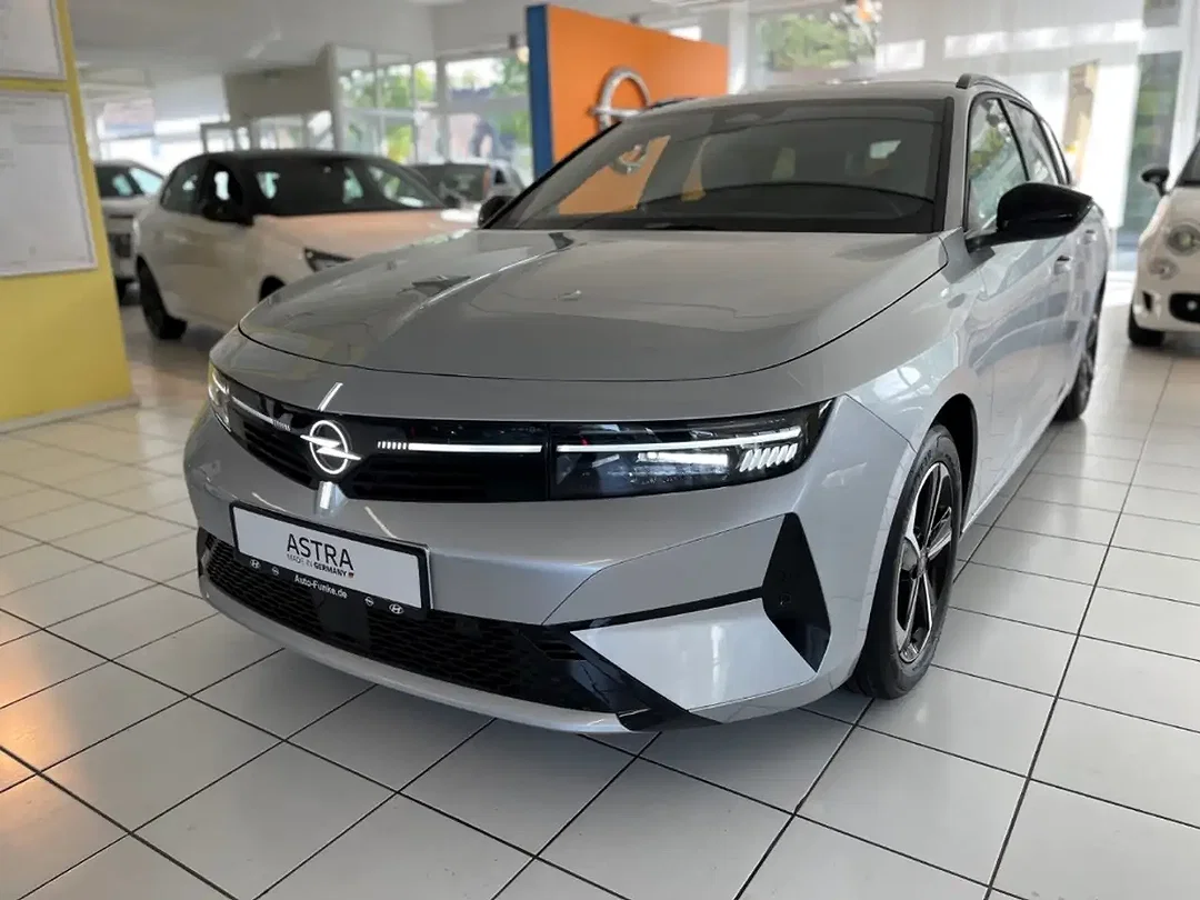 Opel Astra - Afbeelding 1