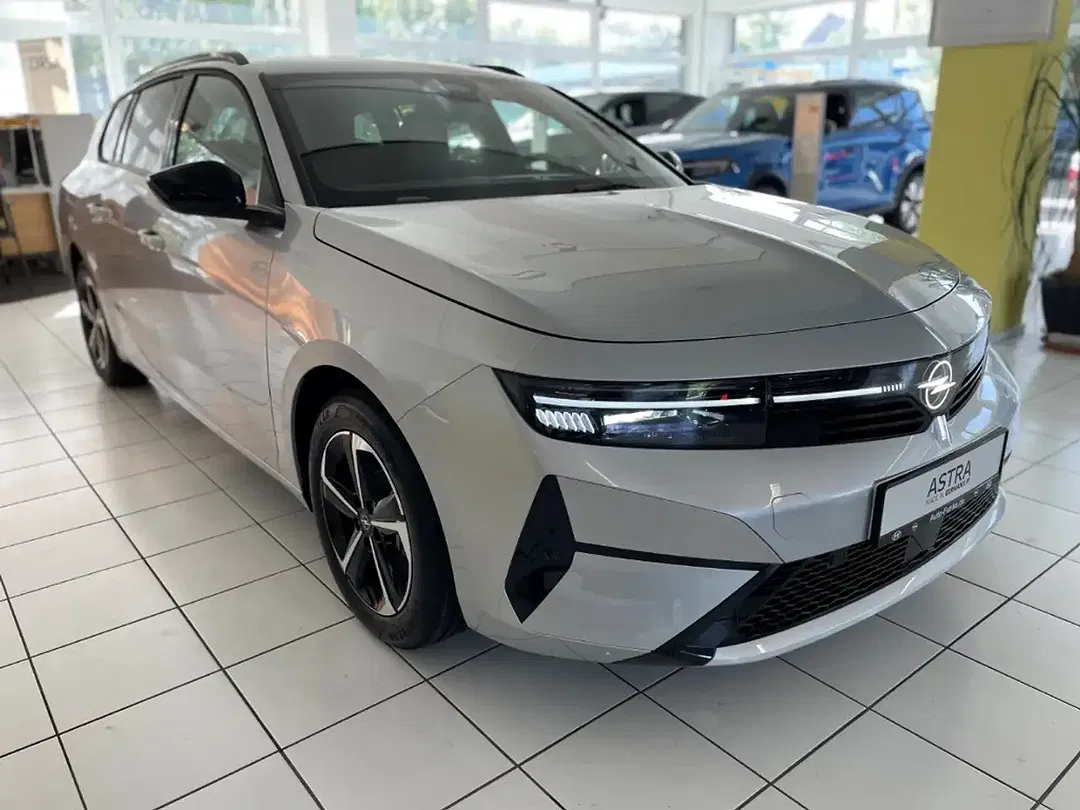 Opel Astra - Thumbnail 3