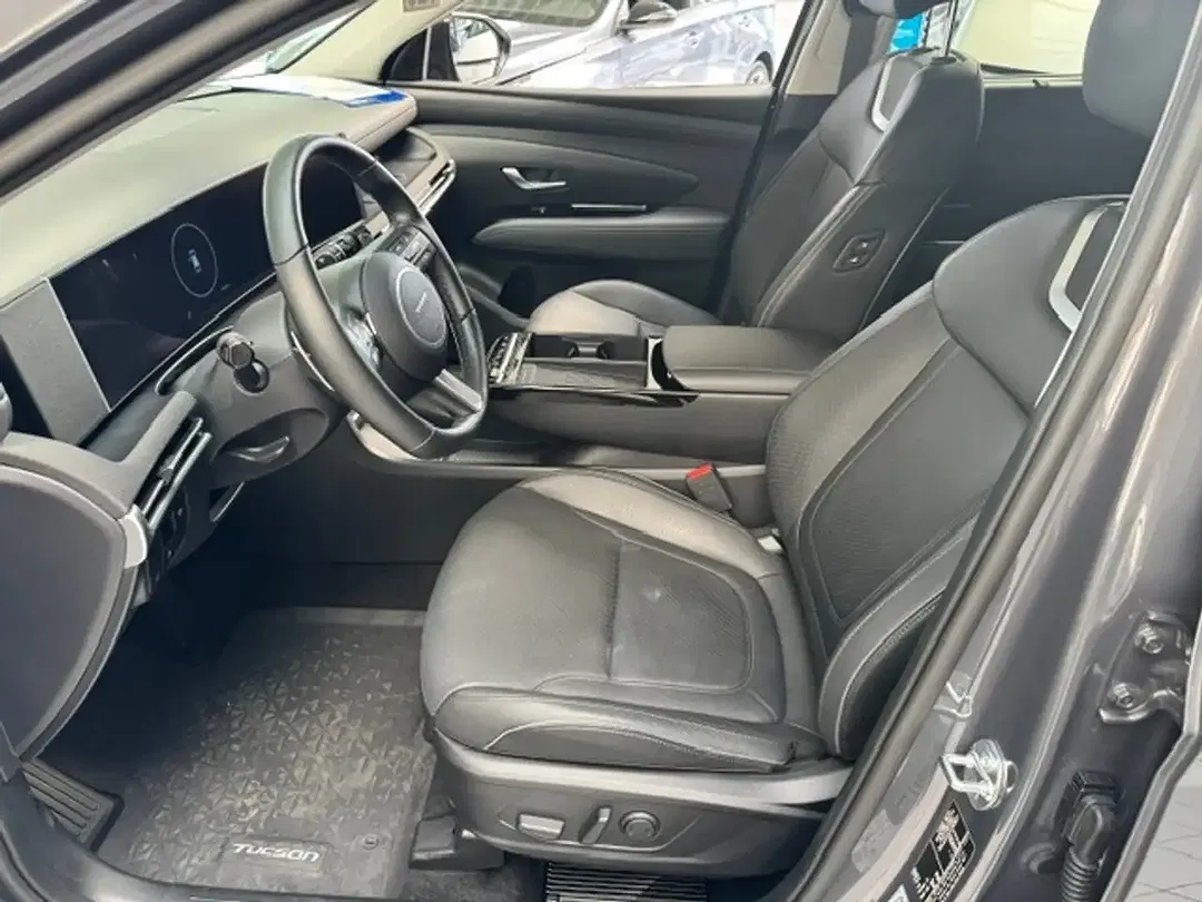 Hyundai TUCSON - Thumbnail 12