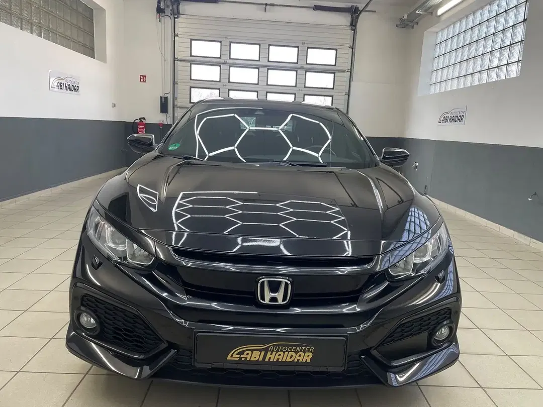 Honda Civic - Thumbnail 5