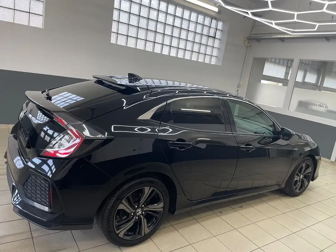 Honda Civic - Thumbnail 6