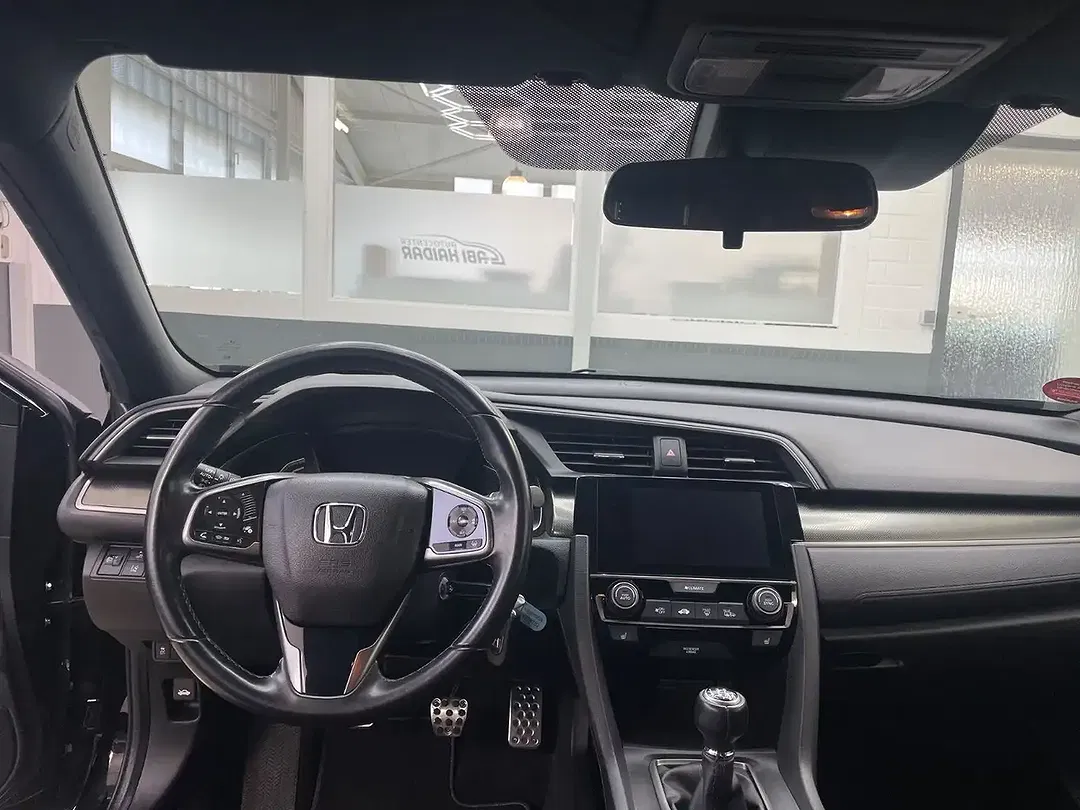 Honda Civic - Thumbnail 7