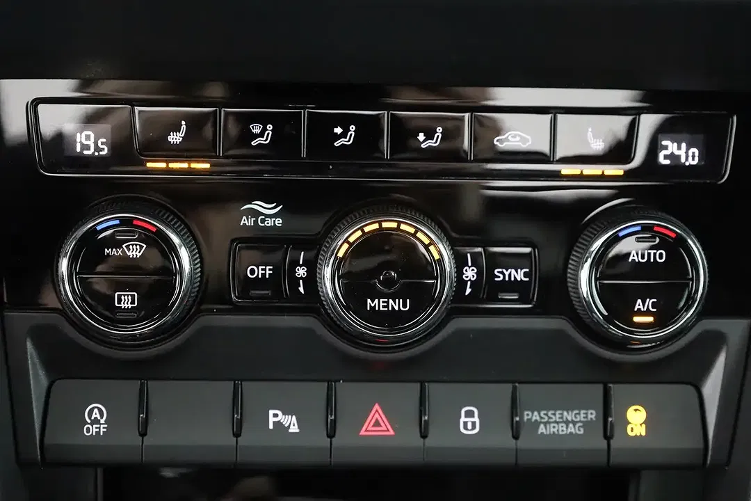 Skoda Karoq - Thumbnail 11
