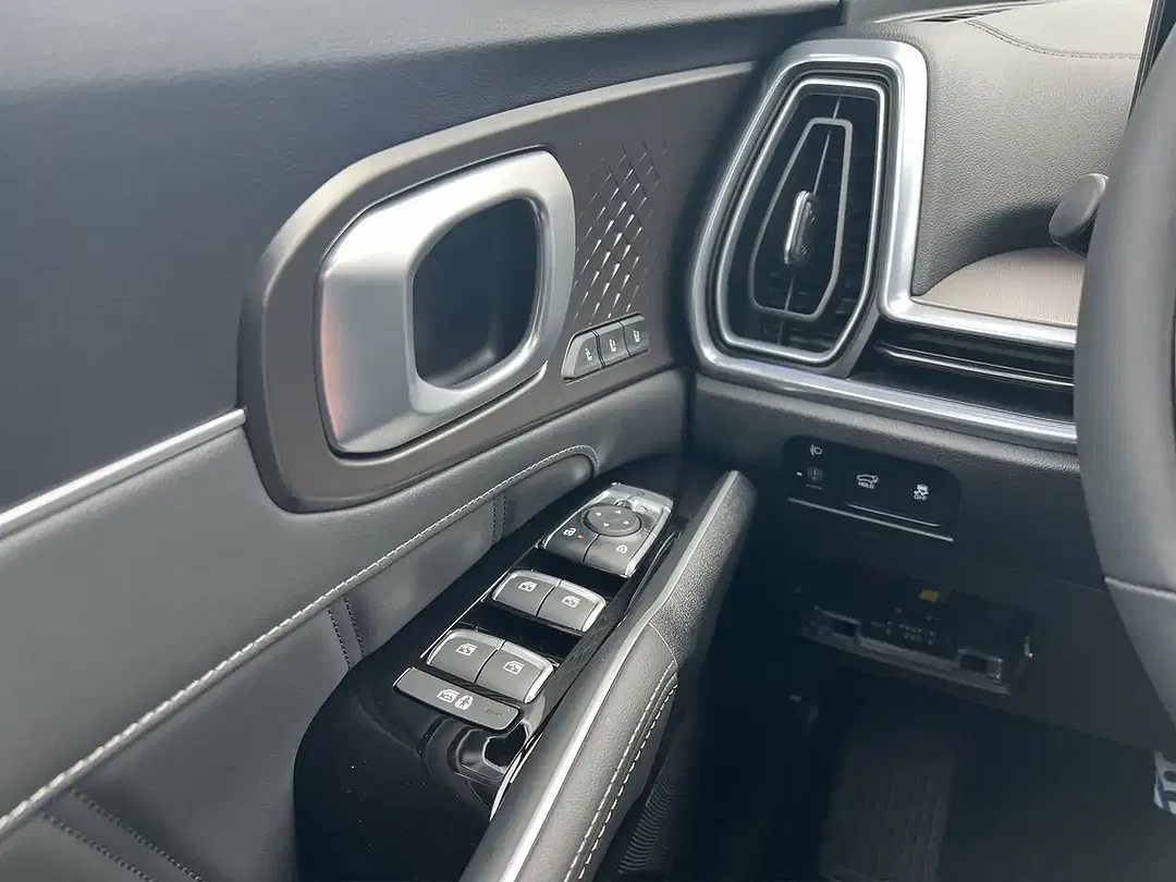 Kia Sorento - Thumbnail 15