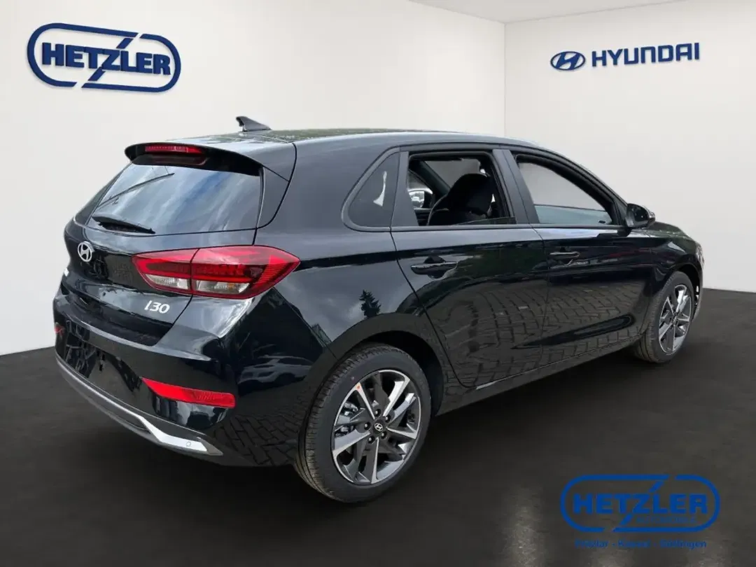 Hyundai i30 - Thumbnail 3