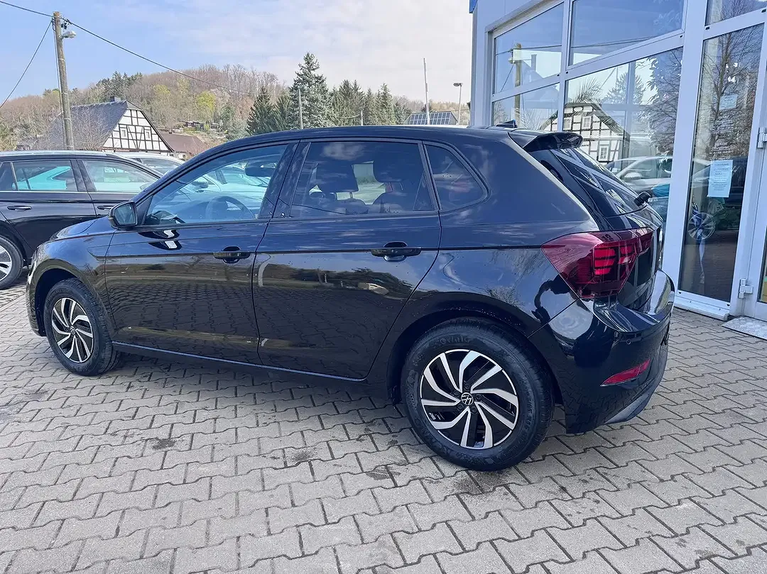 Volkswagen Polo - Thumbnail 8