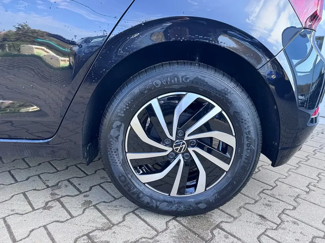 Volkswagen Polo - Thumbnail 9