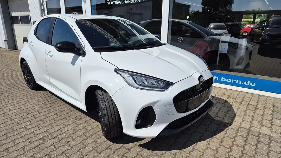 Mazda 2 - Thumbnail 1