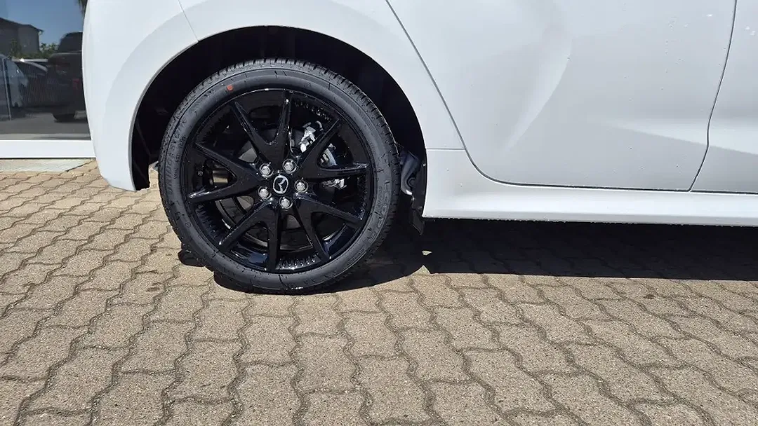 Mazda 2 - Thumbnail 10