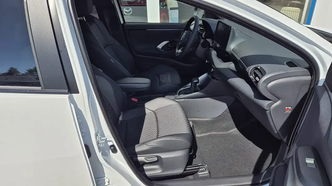 Mazda 2 - Thumbnail 5