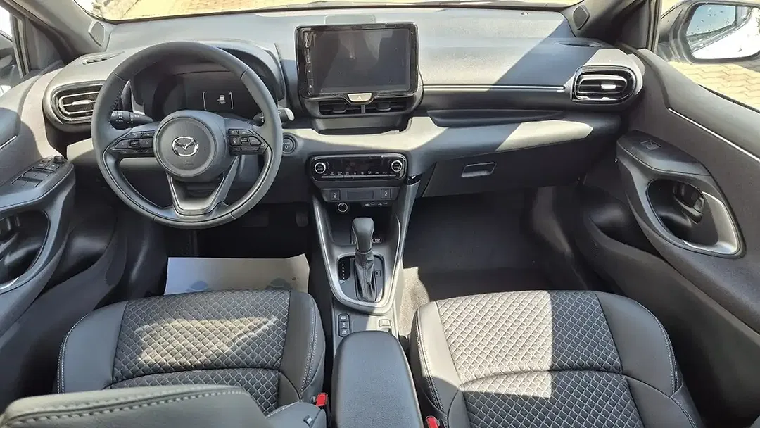 Mazda 2 - Thumbnail 7