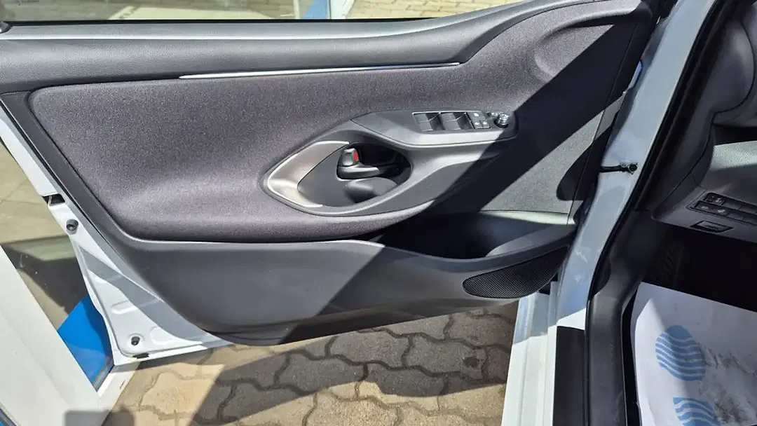Mazda 2 - Thumbnail 8