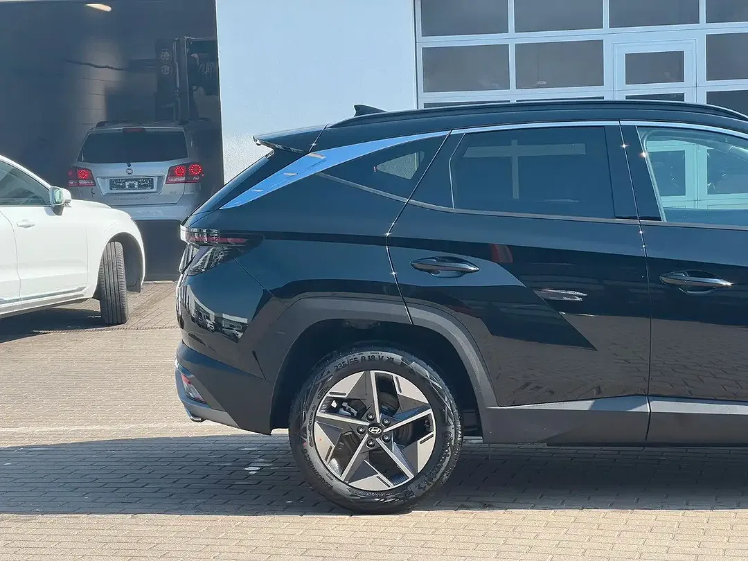 Hyundai TUCSON - Thumbnail 10