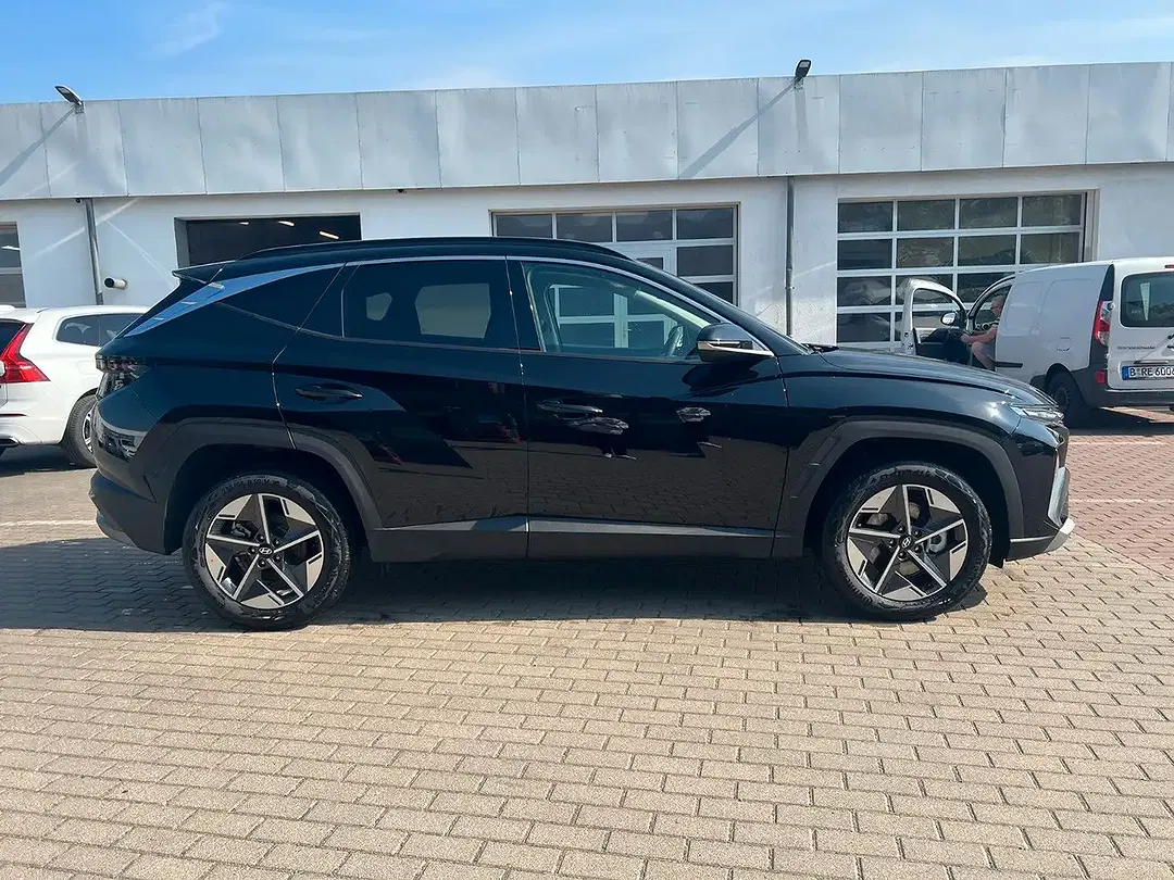 Hyundai TUCSON - Thumbnail 12