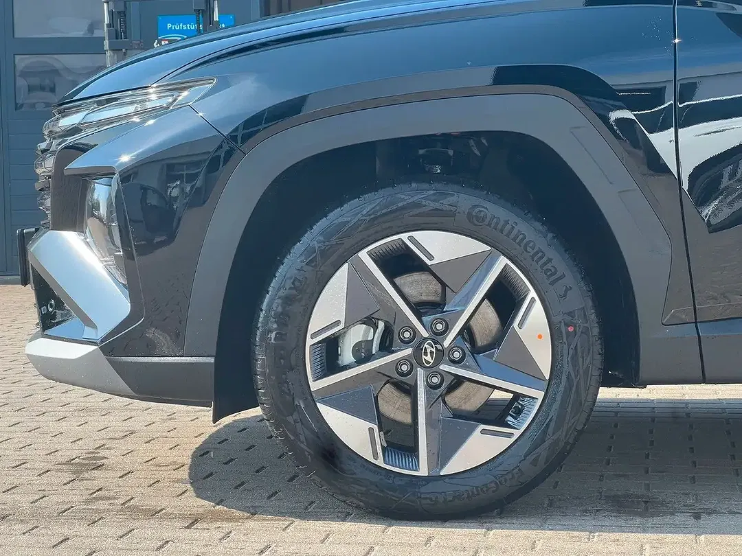 Hyundai TUCSON - Thumbnail 2