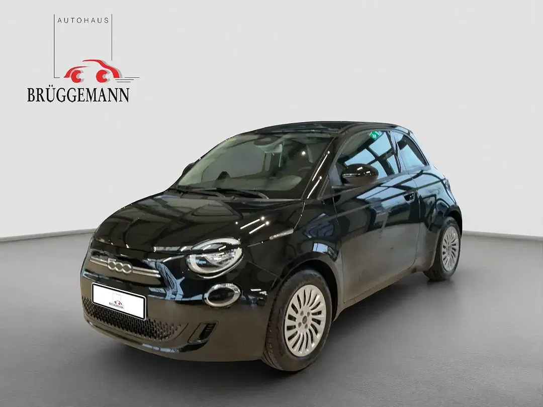 Fiat 500e Action
