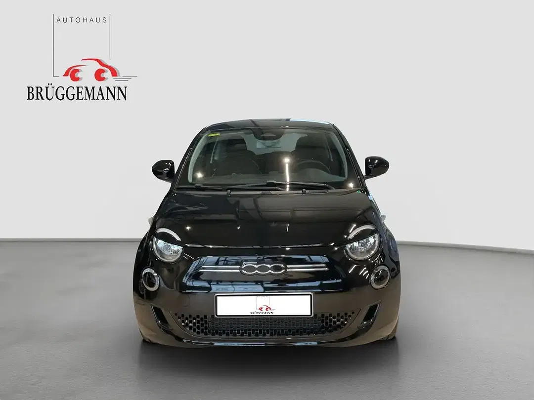 Fiat 500e - Thumbnail 2