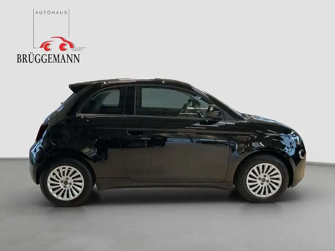 Fiat 500e - Thumbnail 7