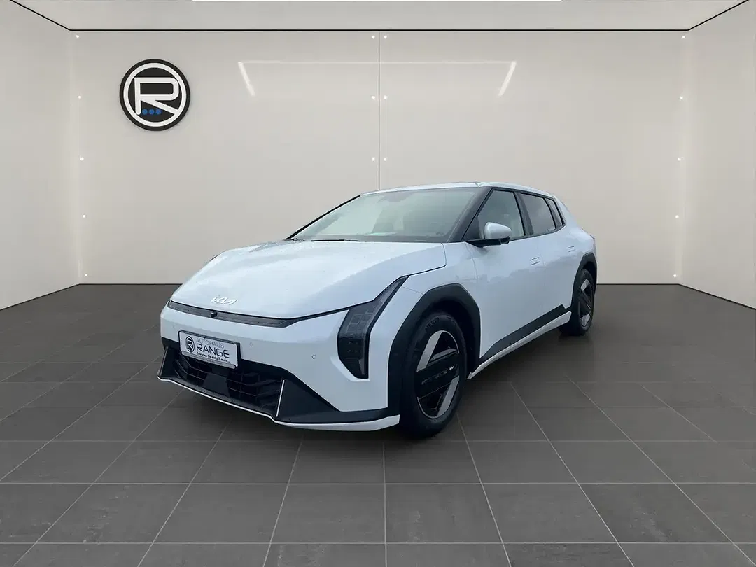 Kia EV4 - Thumbnail 2