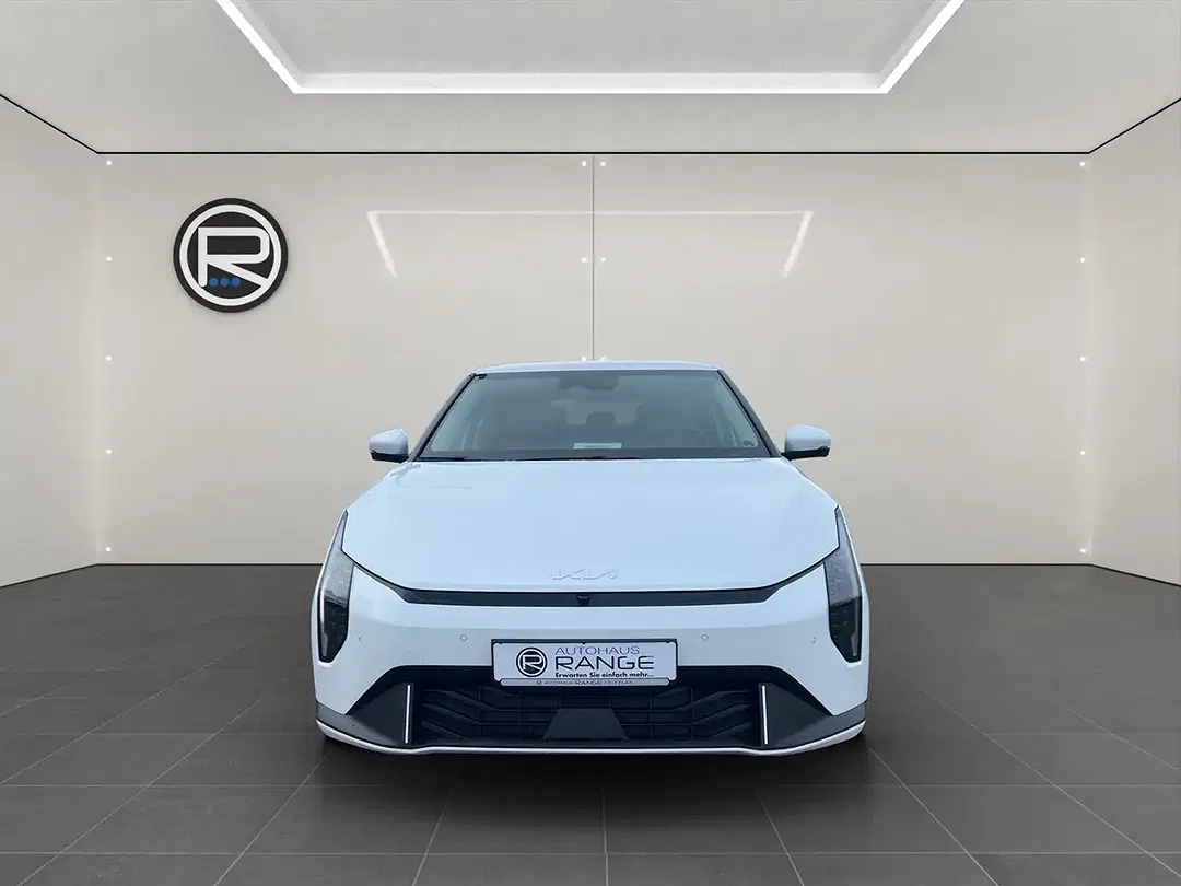 Kia EV4 - Thumbnail 5