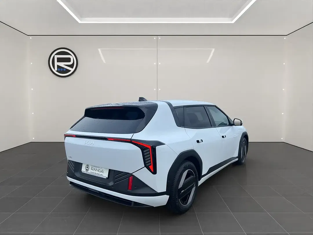 Kia EV4 - Thumbnail 7