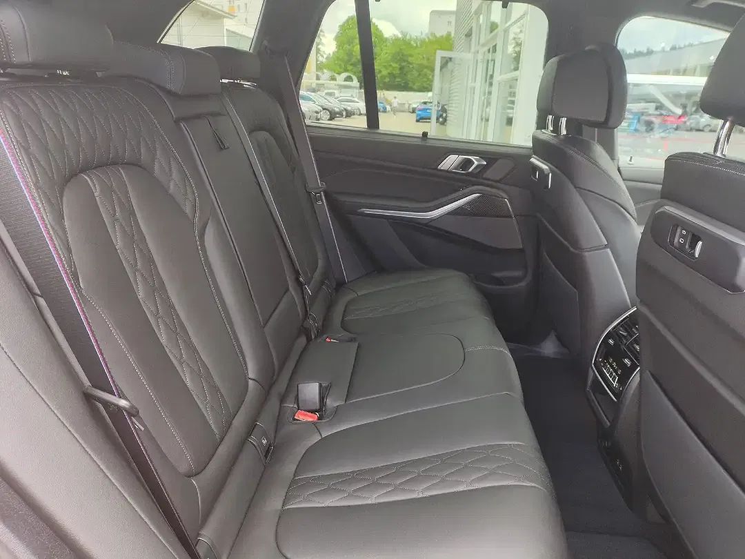 BMW X5 - Thumbnail 8