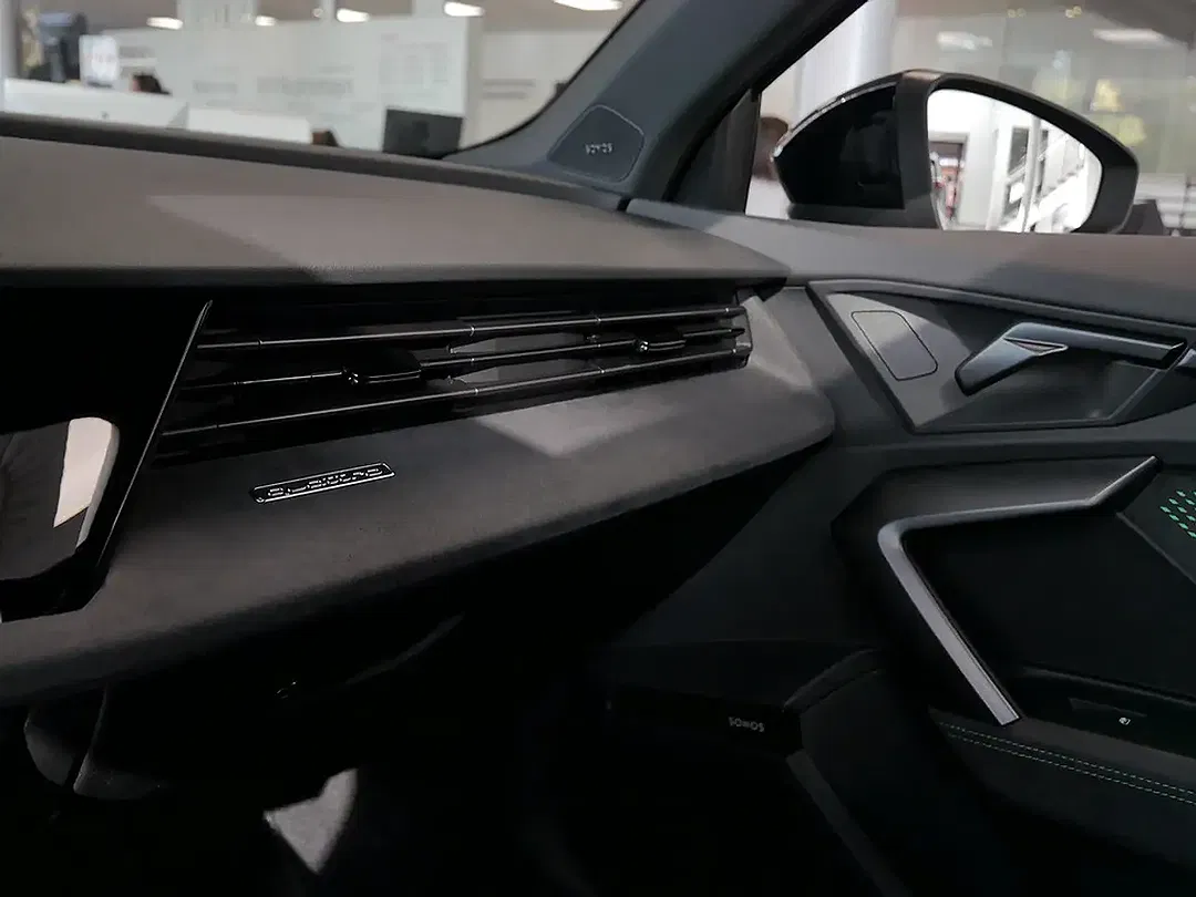 Audi RS3 - Thumbnail 26