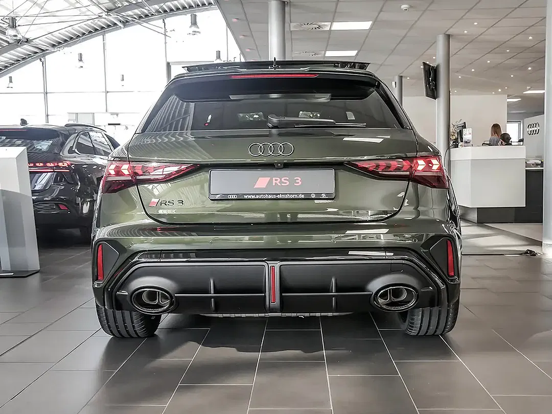 Audi RS3 - Thumbnail 4