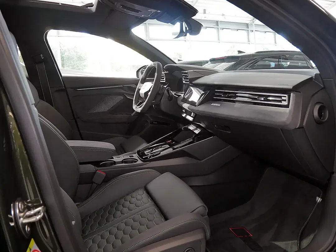 Audi RS3 - Thumbnail 5