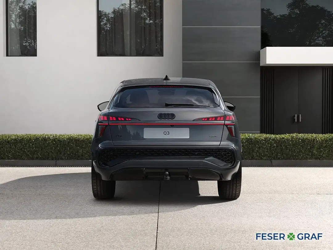 Audi Q3 - Thumbnail 4