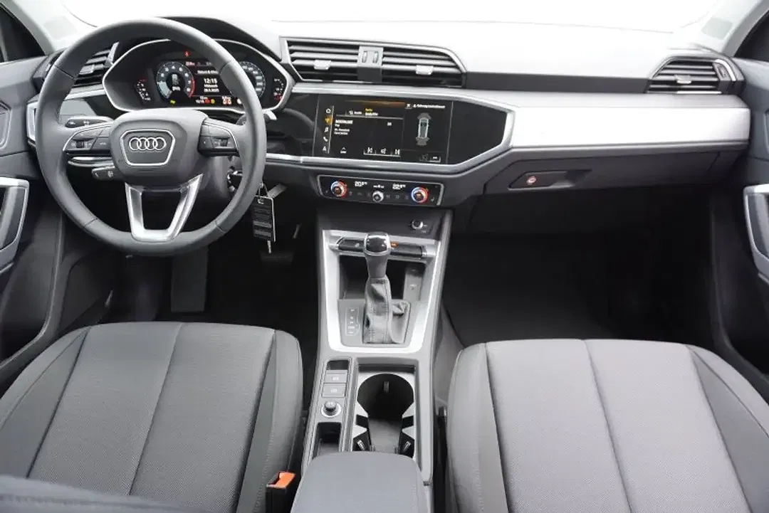 Audi Q3 - Thumbnail 15